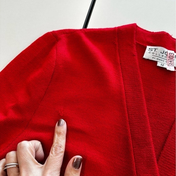 ST. JOHN Red VNeck Sweater, with Gold Button Front. Size 12. Flaws - Picture 6 of 9